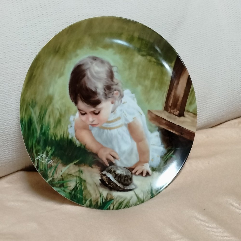 VINTAGE 1986 DONALD ZOLANS BACKYARD DISCOVERY COLLECTORS PLATE